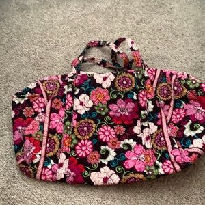 Vera Bradley weekender travel bag. Retire Mod Floral Pink.